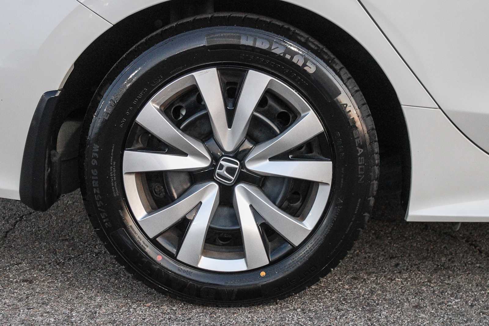 2025 Honda Civic Sport 10