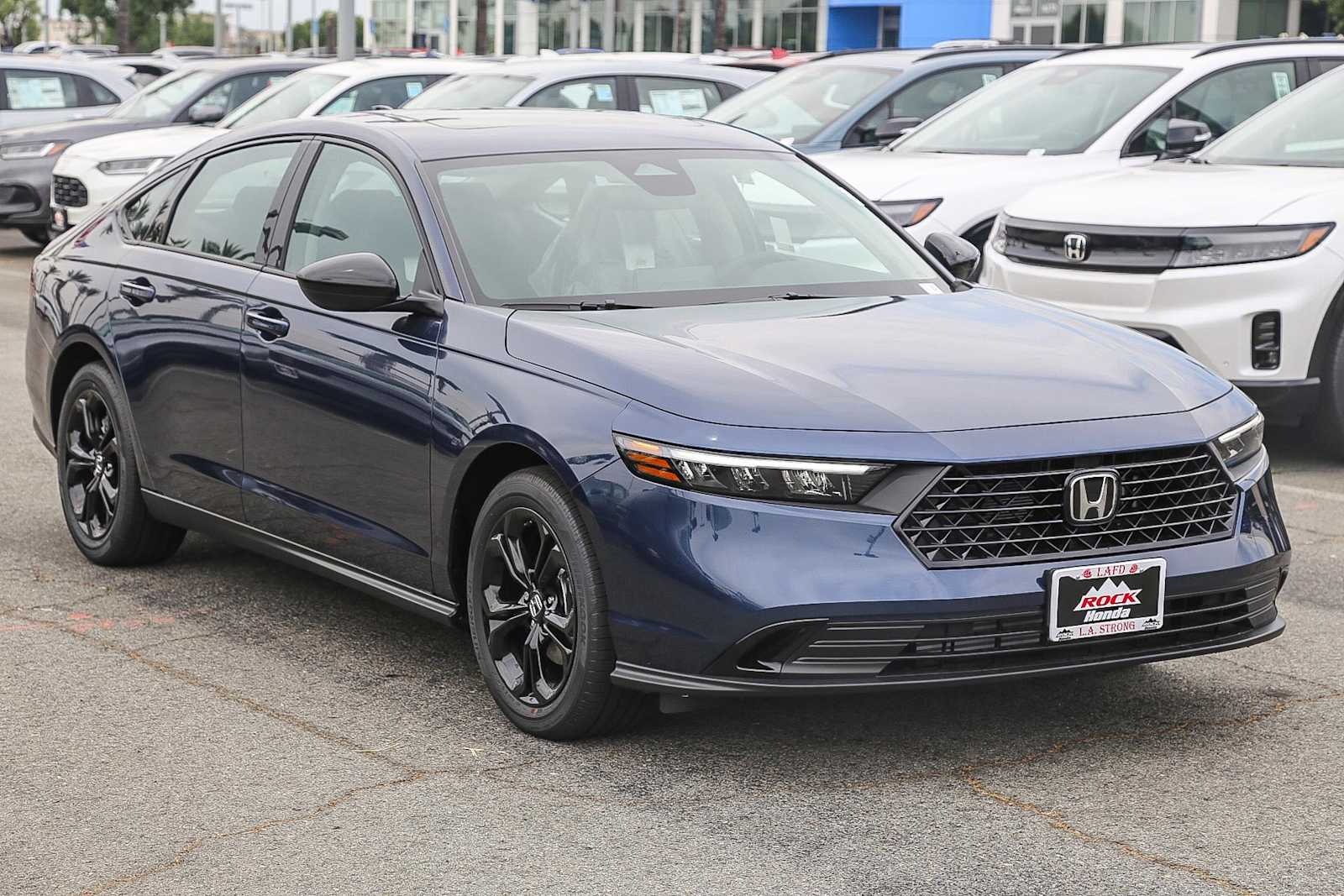 2025 Honda Accord SE photo 2