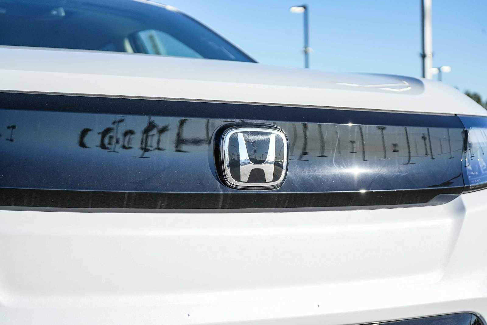 Thumbnail: 2026 Honda Prologue - 5