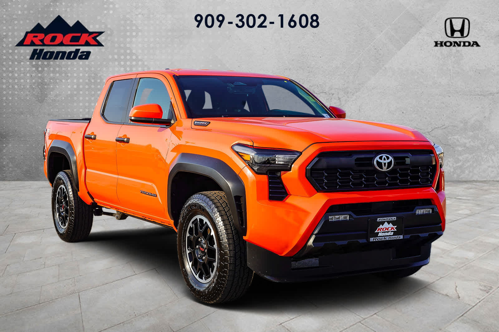 2024 Toyota Tacoma TRD photo 3