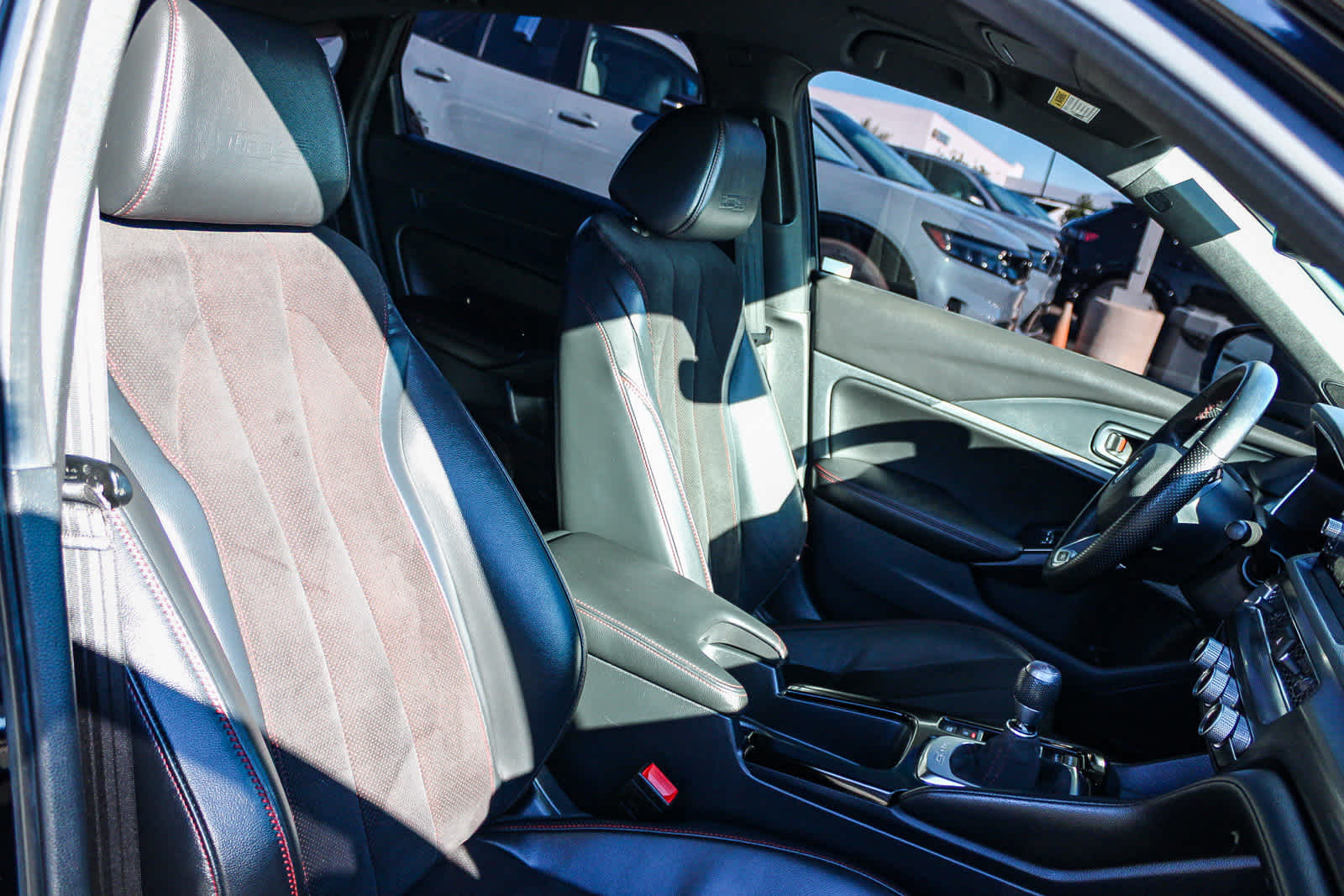 Thumbnail: 2024 Acura Integra - 16