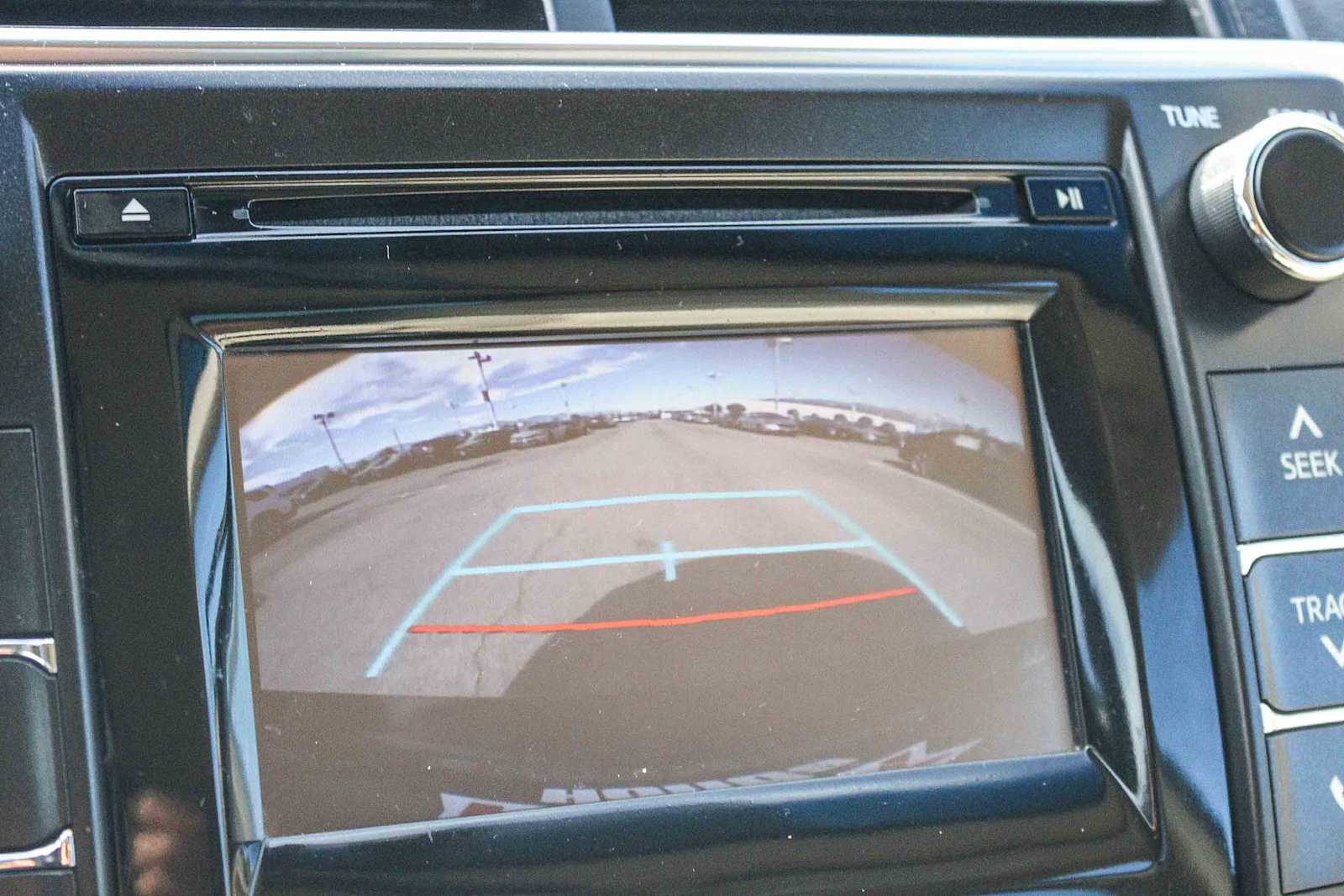 Thumbnail: 2015 Toyota Camry - 24