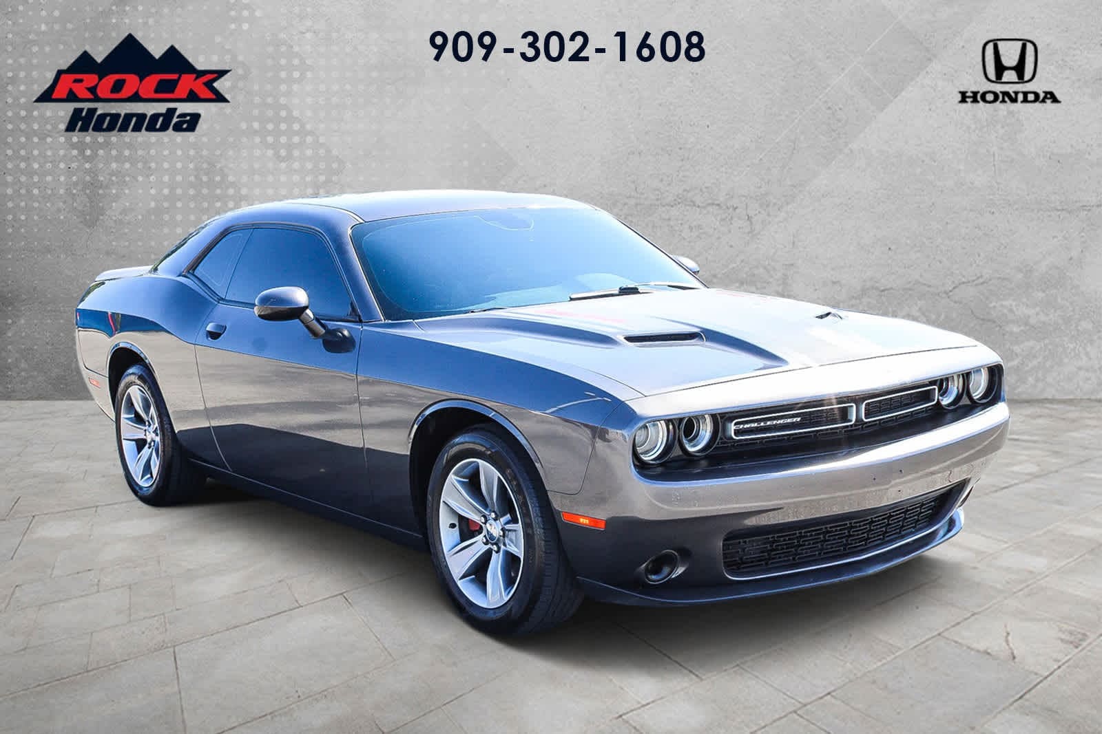 Thumbnail: 2019 Dodge Challenger - 3