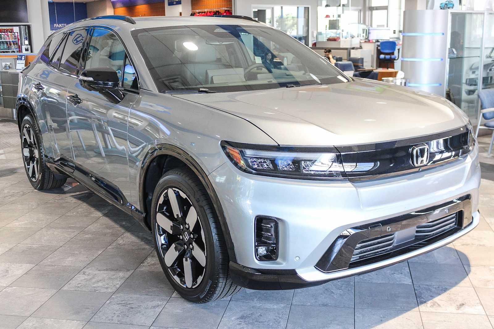 2025 Honda Prologue Elite photo 2