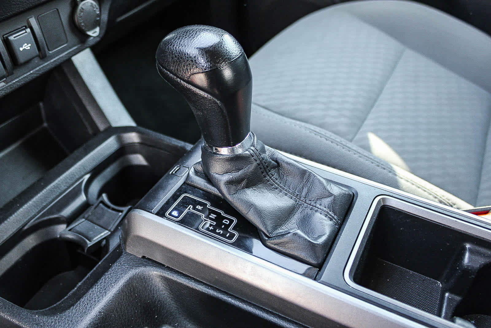2020 Toyota Tacoma SR5 - Photo 19