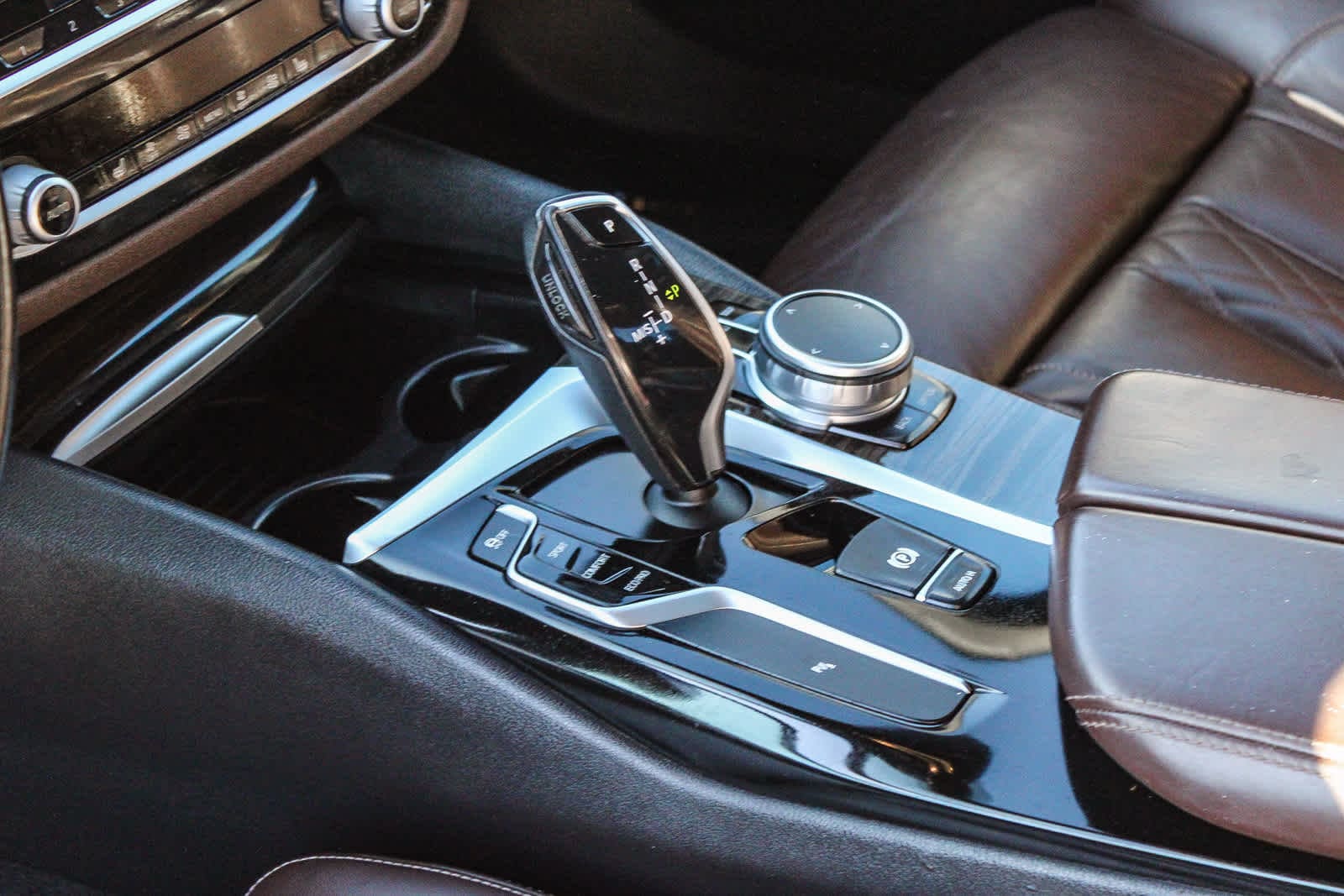 Thumbnail: 2018 BMW 5 Series - 23