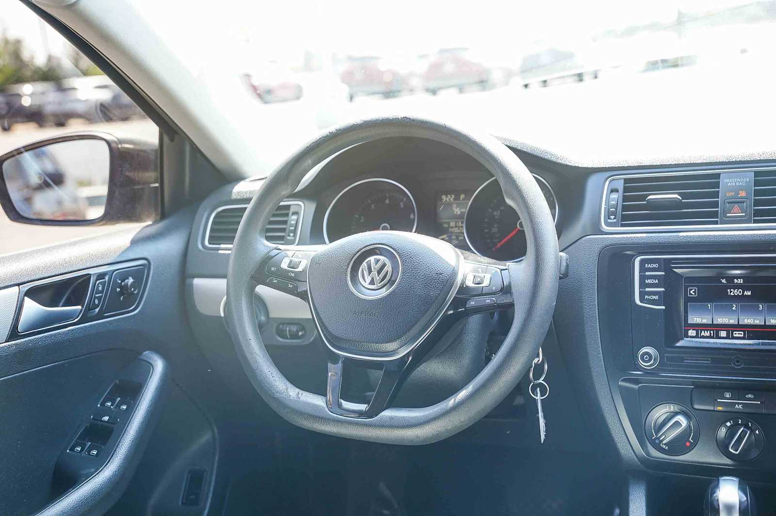 Thumbnail: 2017 Volkswagen Jetta - 15