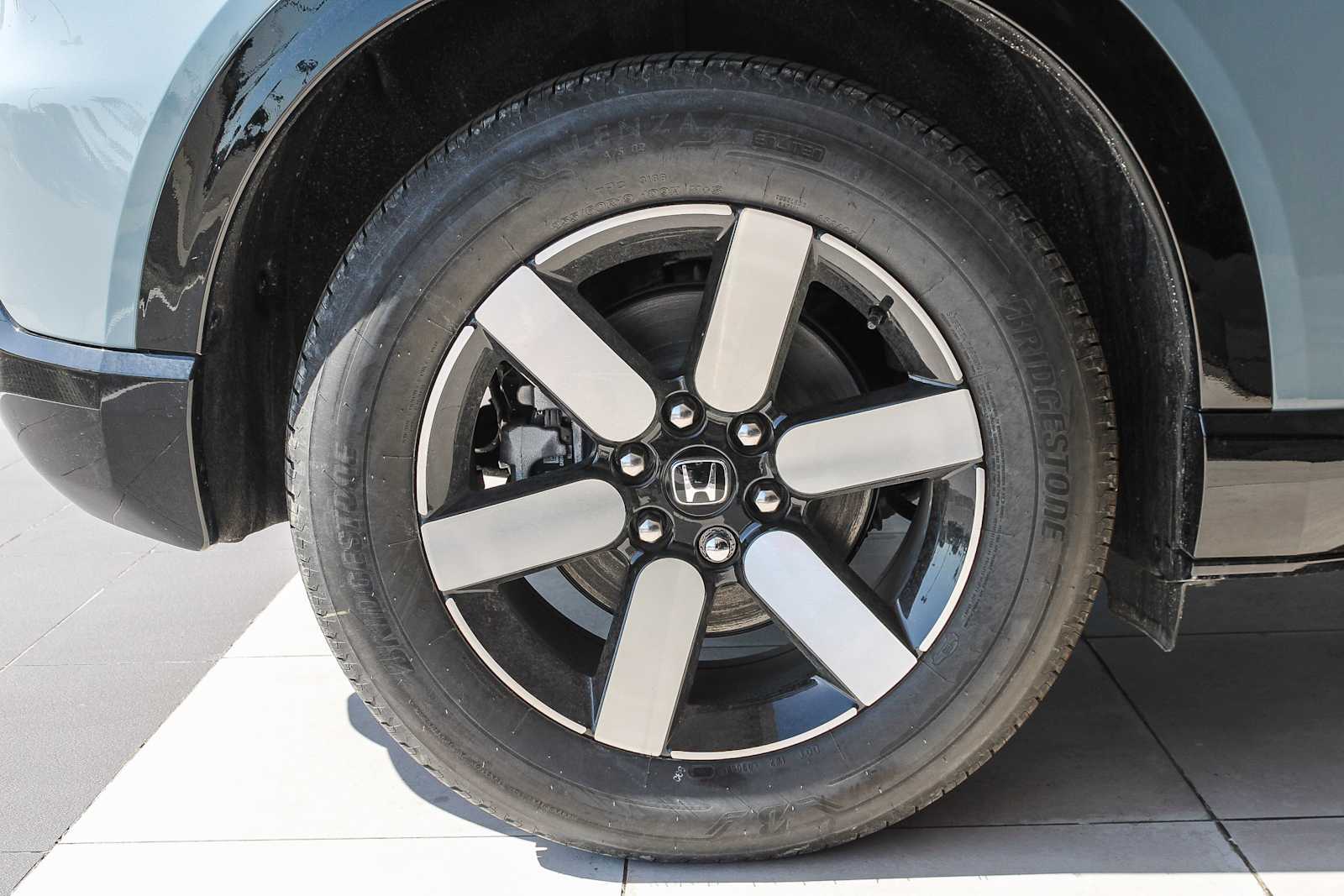 2024 Honda Prologue Touring 10