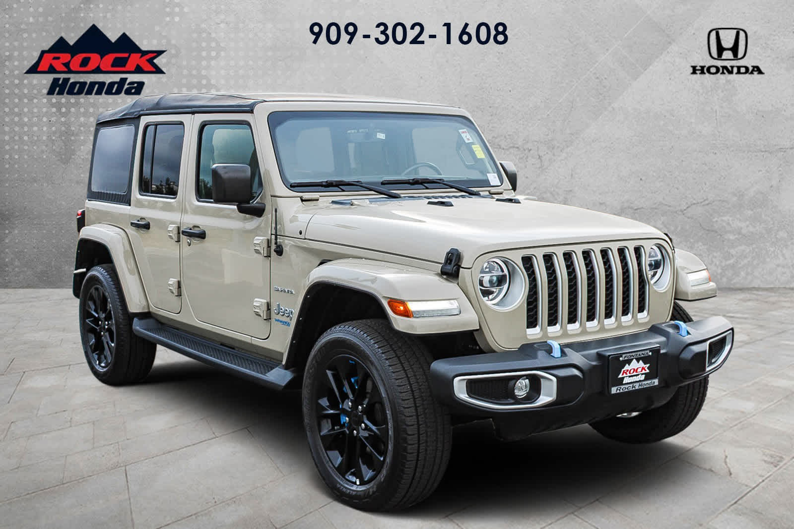 2022 Jeep Wrangler Unlimited 4xe Sahara photo 2