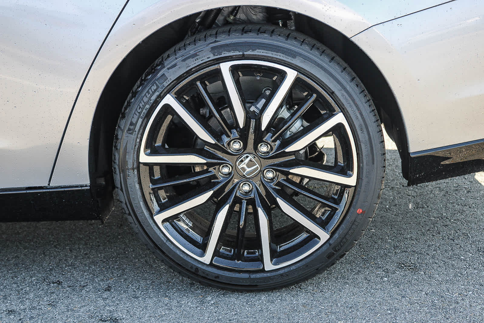 2026 Honda Accord Hybrid Touring - Photo 8