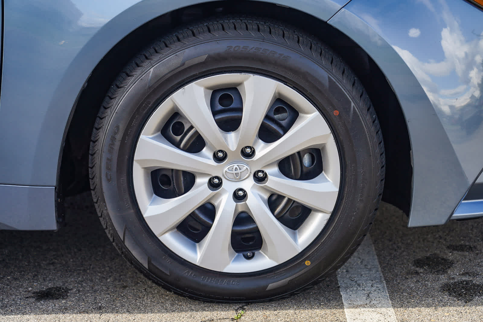 Thumbnail: 2024 Toyota Corolla - 10