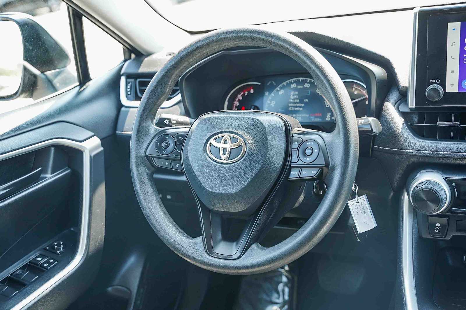 Thumbnail: 2023 Toyota RAV4 - 14