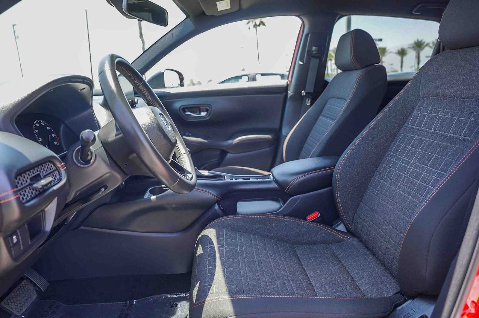Thumbnail: 2025 Honda HR-V - 17