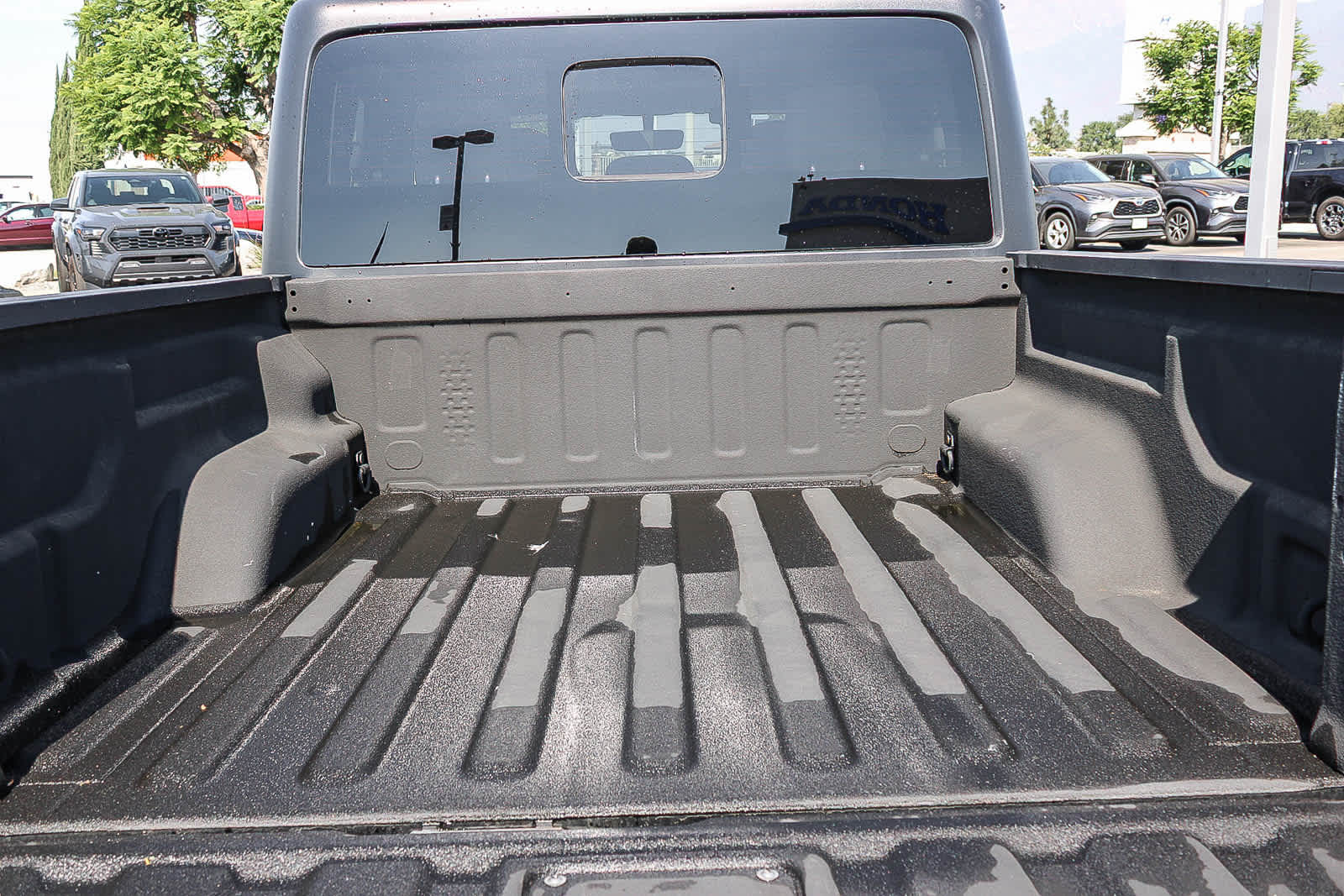 Thumbnail: 2021 Jeep Gladiator - 27