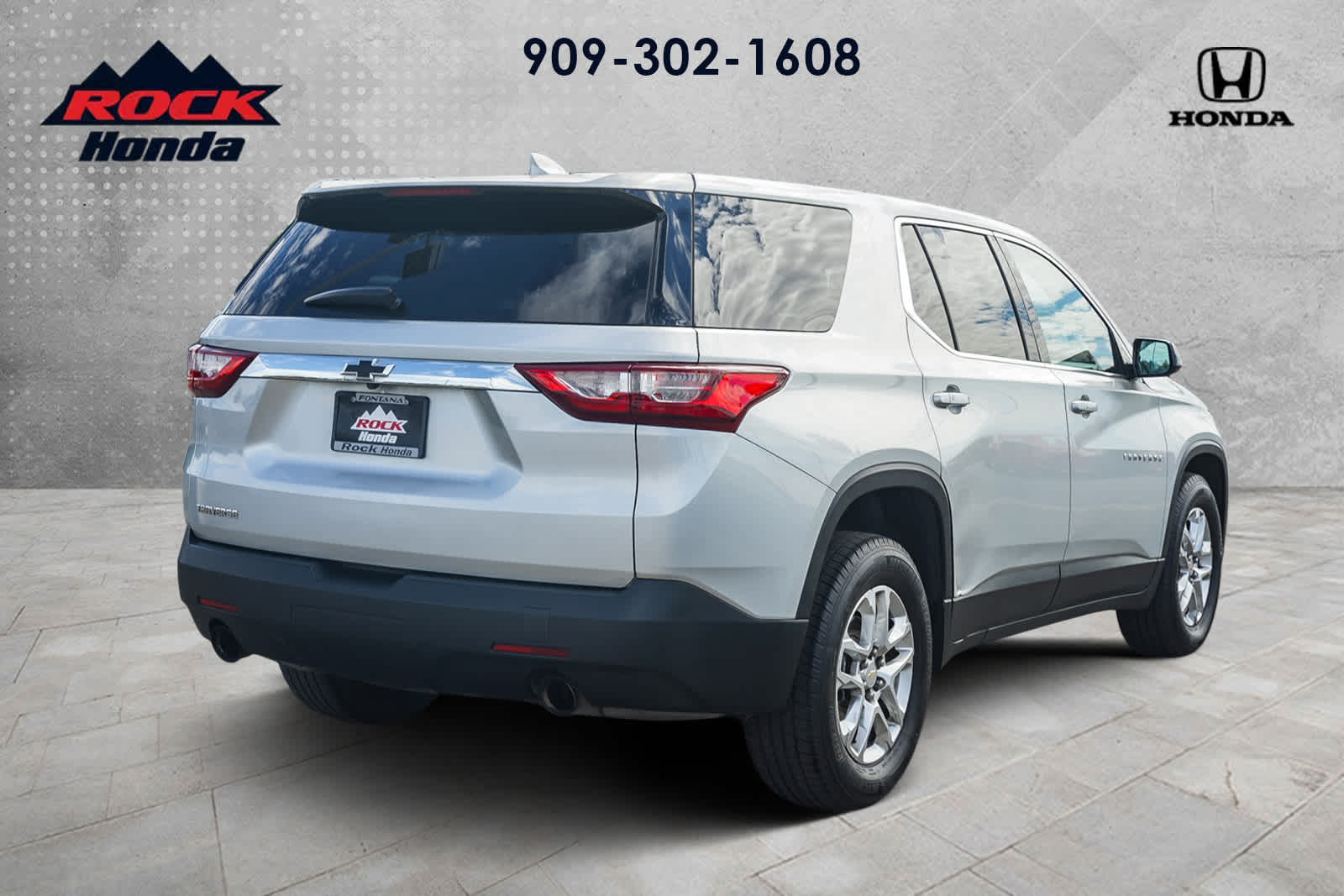 Thumbnail: 2019 Chevrolet Traverse - 4