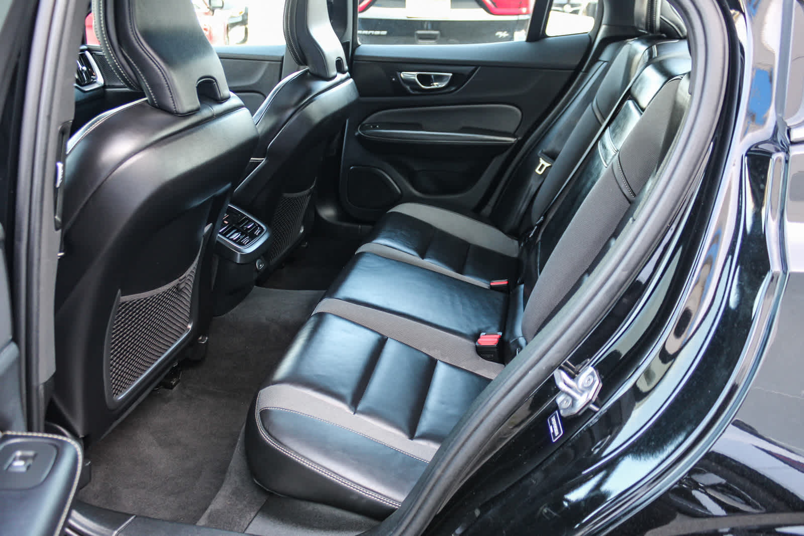 Thumbnail: 2021 Volvo S60 - 19