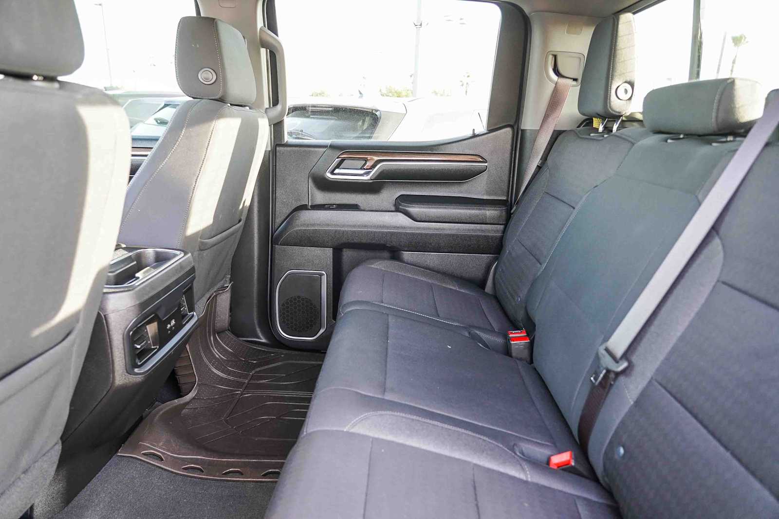 Thumbnail: 2024 Chevrolet Silverado 1500 - 18