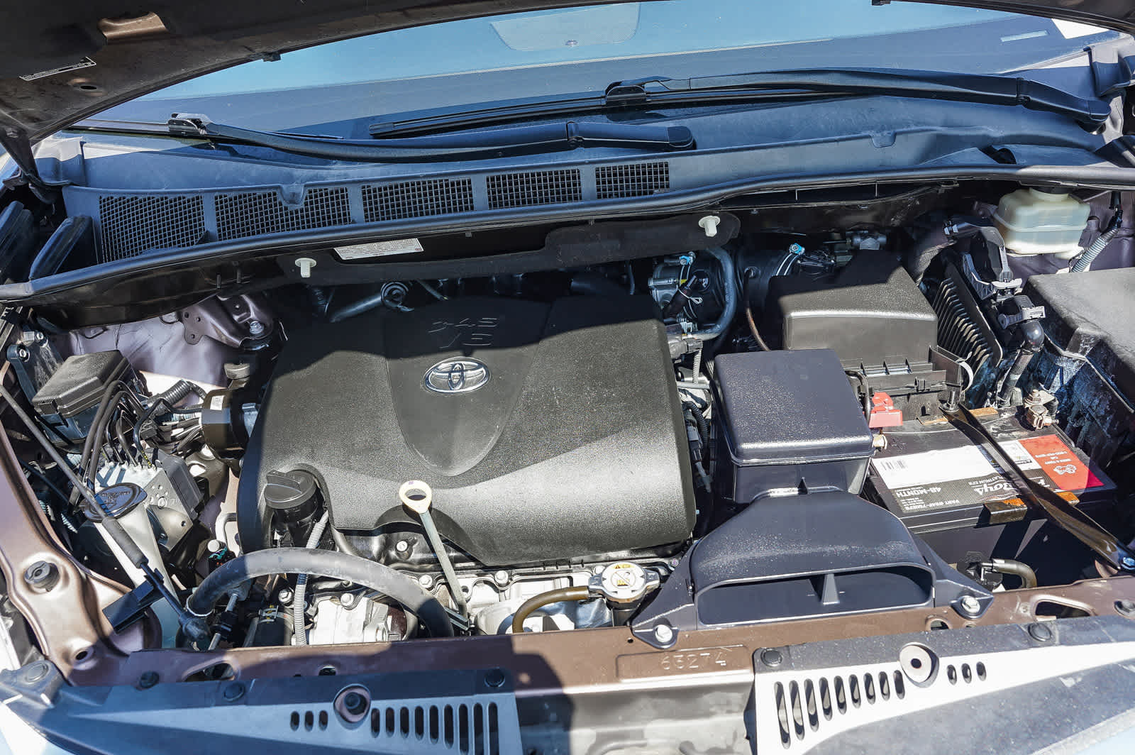 Thumbnail: 2019 Toyota Sienna - 28