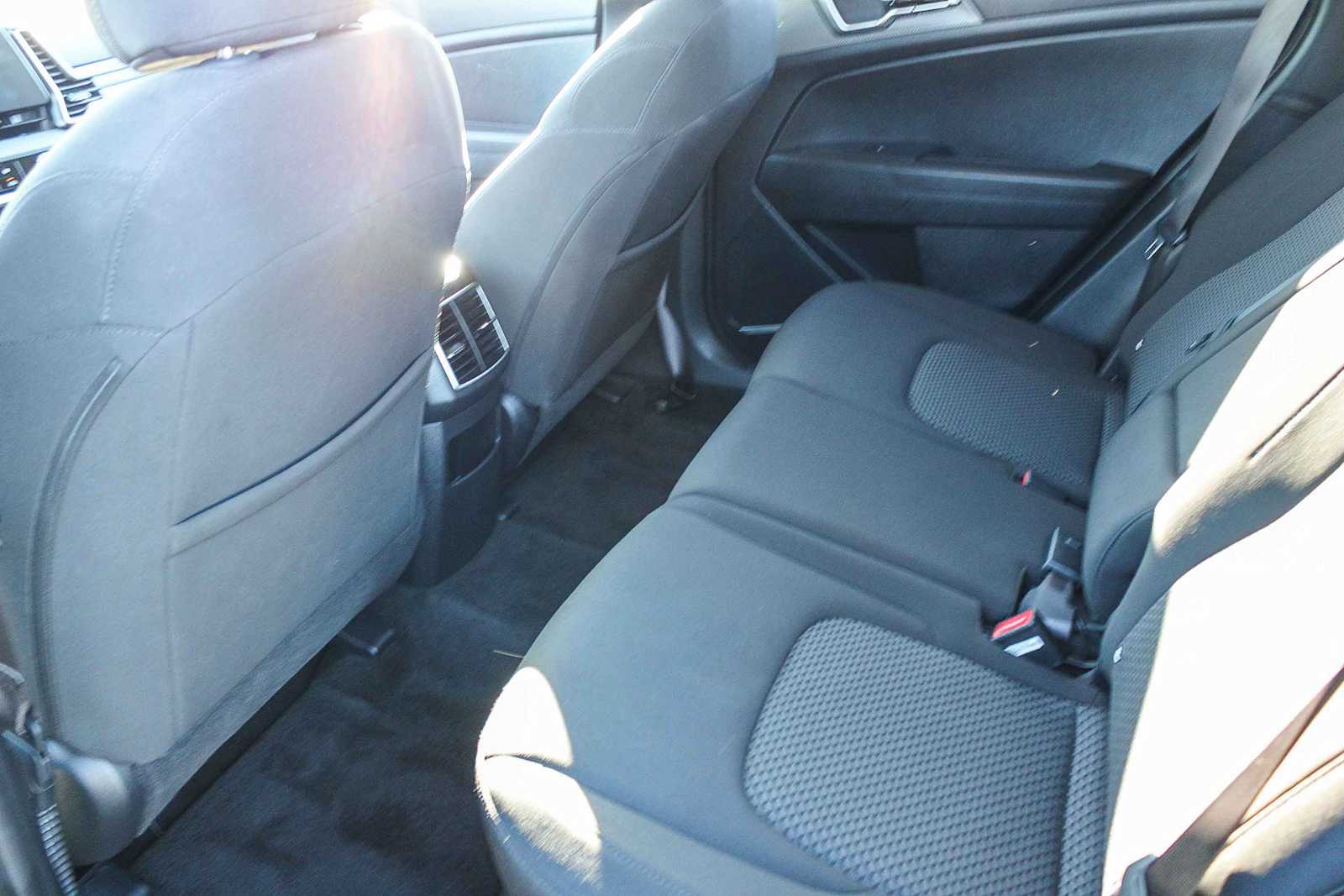 Thumbnail: 2024 Kia Sportage - 12