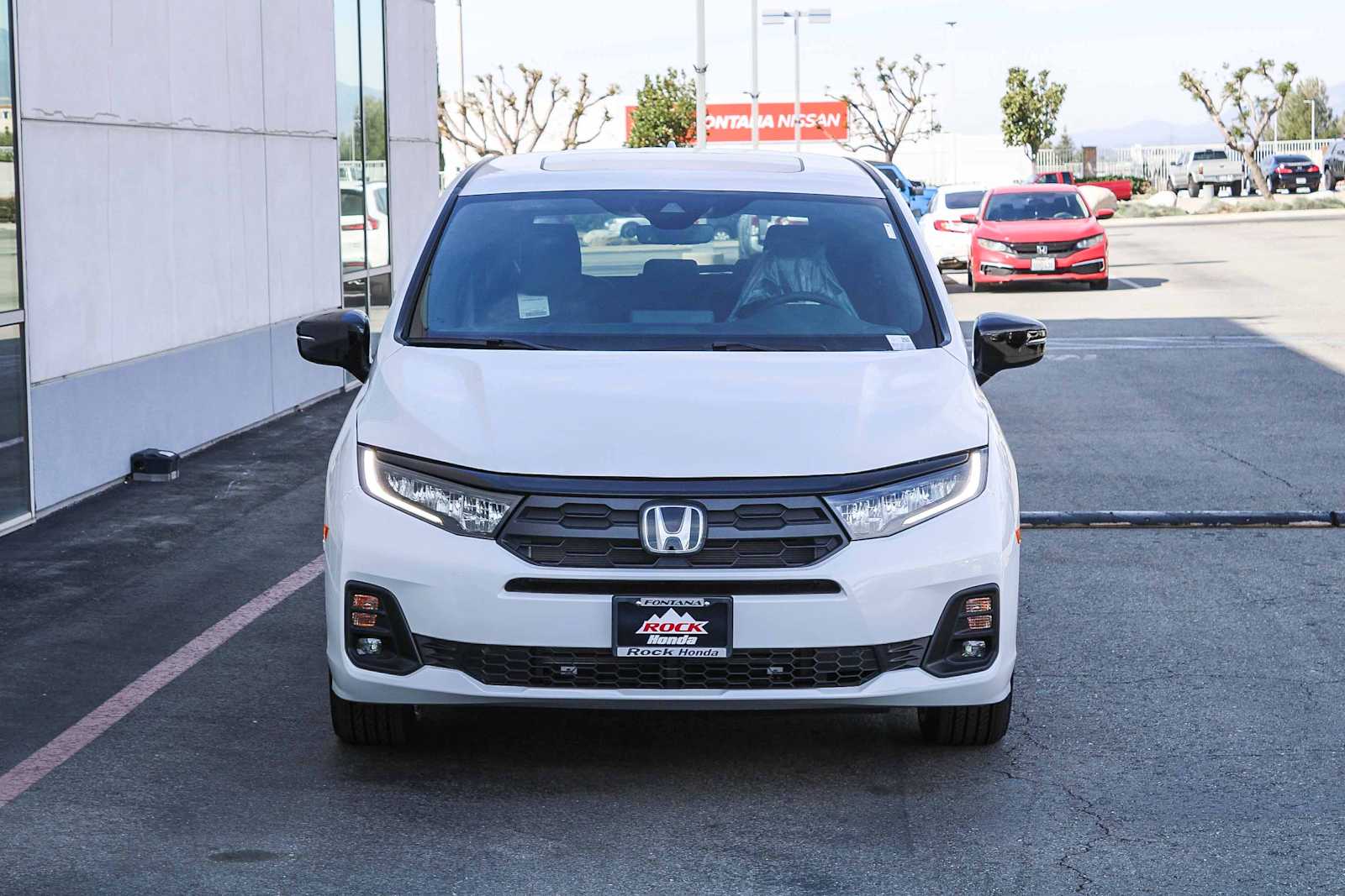 2026 Honda Odyssey photo 2