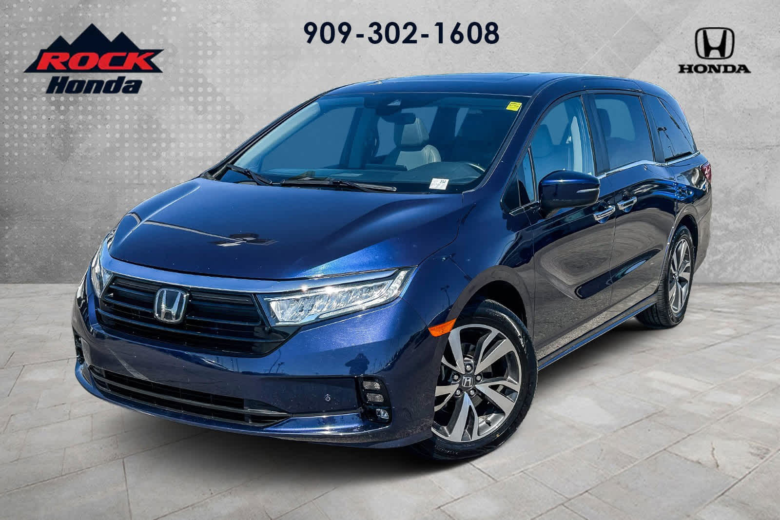 2023 Honda Odyssey Touring Hero Image