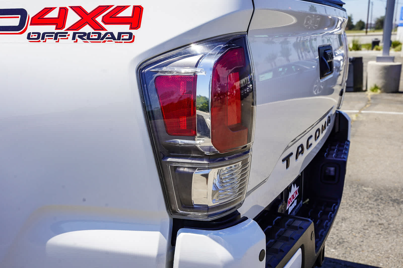 Thumbnail: 2022 Toyota Tacoma - 7