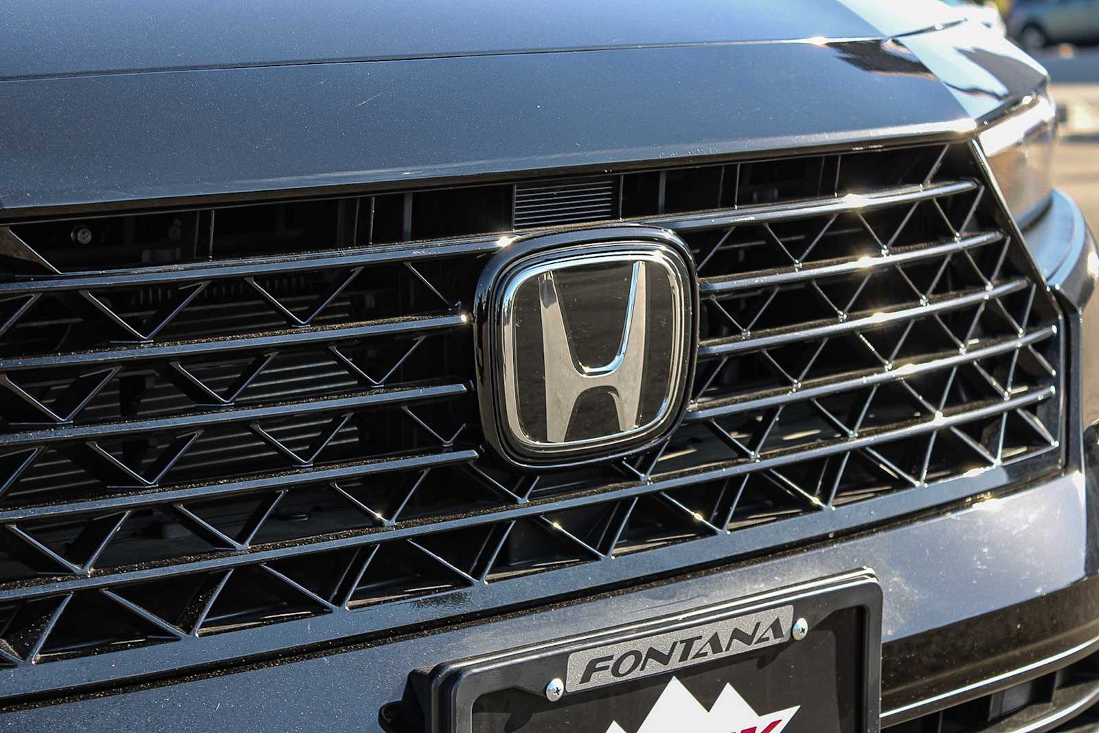 2025 Honda Accord LX photo 4