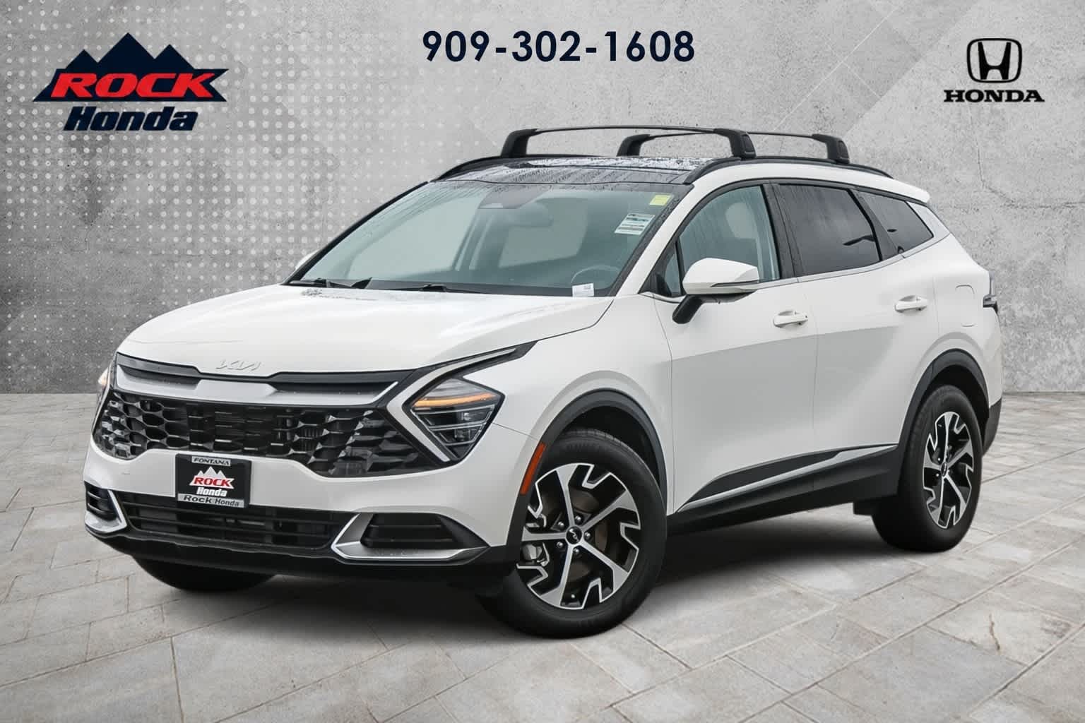 2024 Kia Sportage Hybrid EX — photo 1 of 21