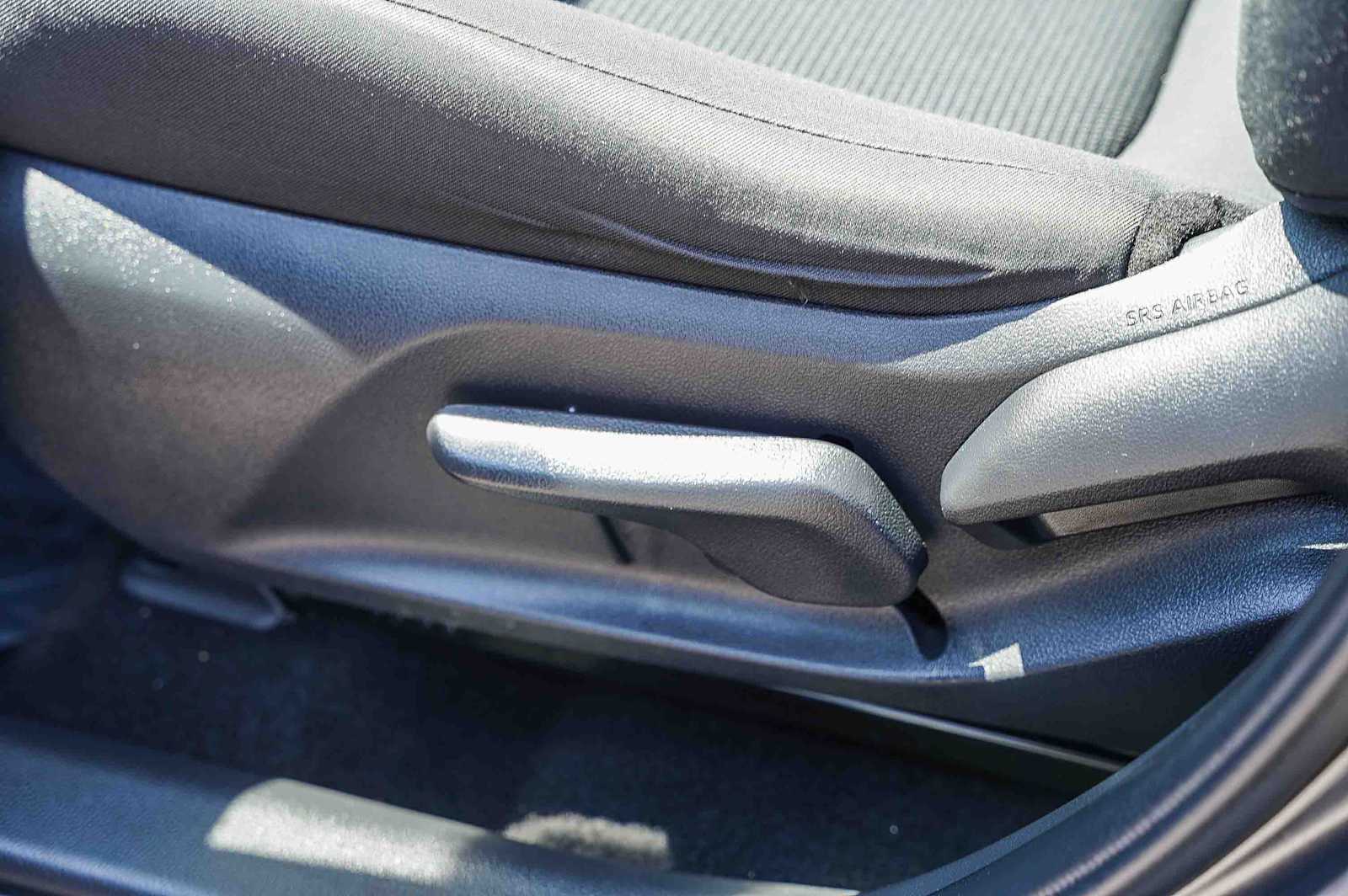 Thumbnail: 2023 Toyota RAV4 - 21