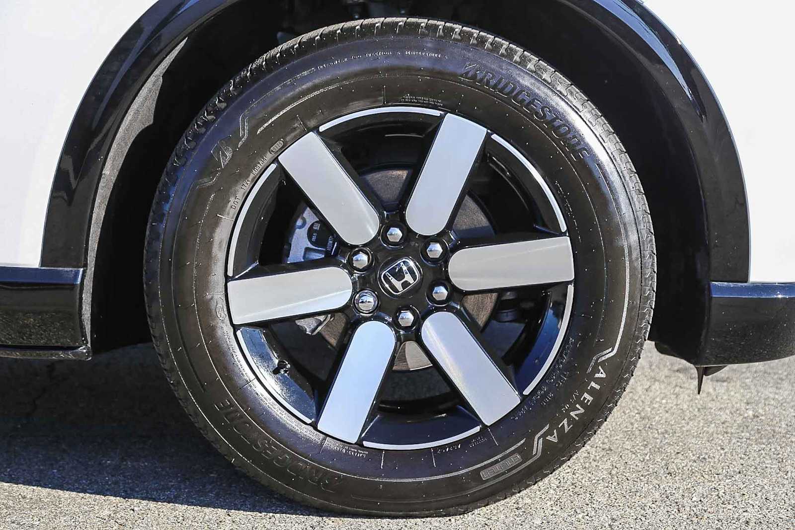 Thumbnail: 2025 Honda Prologue - 10