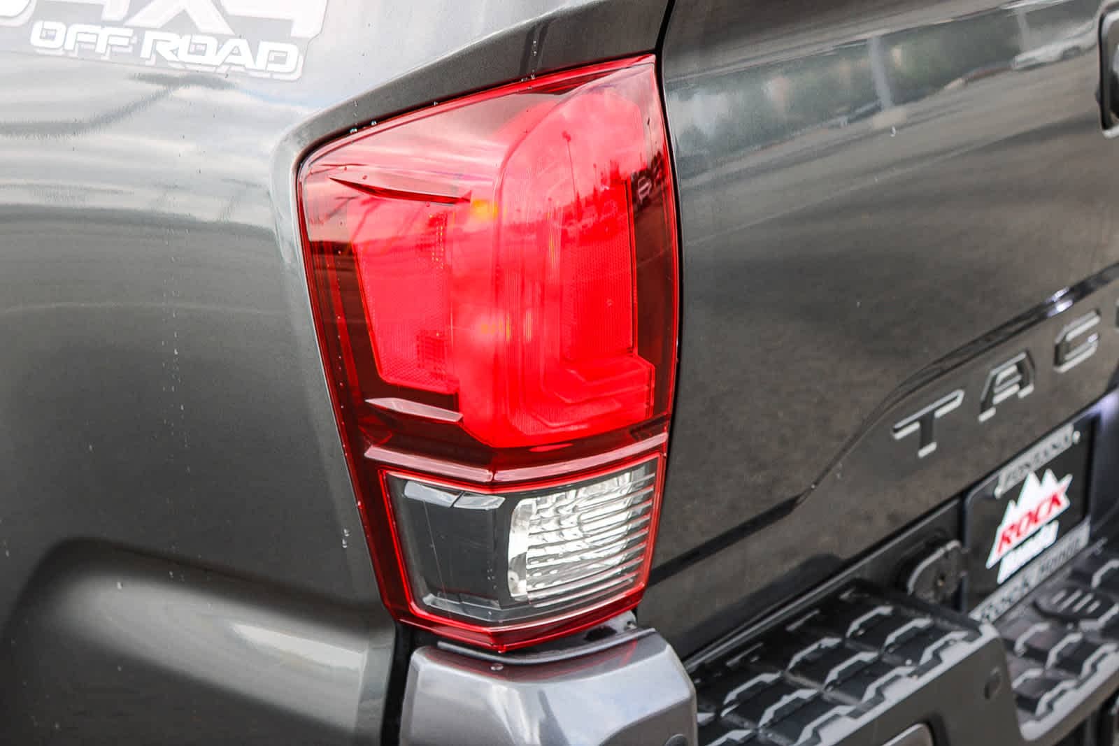 2019 Toyota Tacoma TRD Off Road V6 photo 6