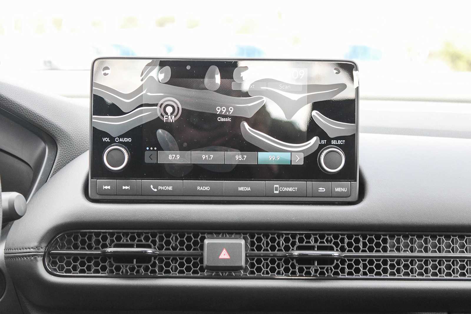 Thumbnail: 2025 Honda HR-V - 15