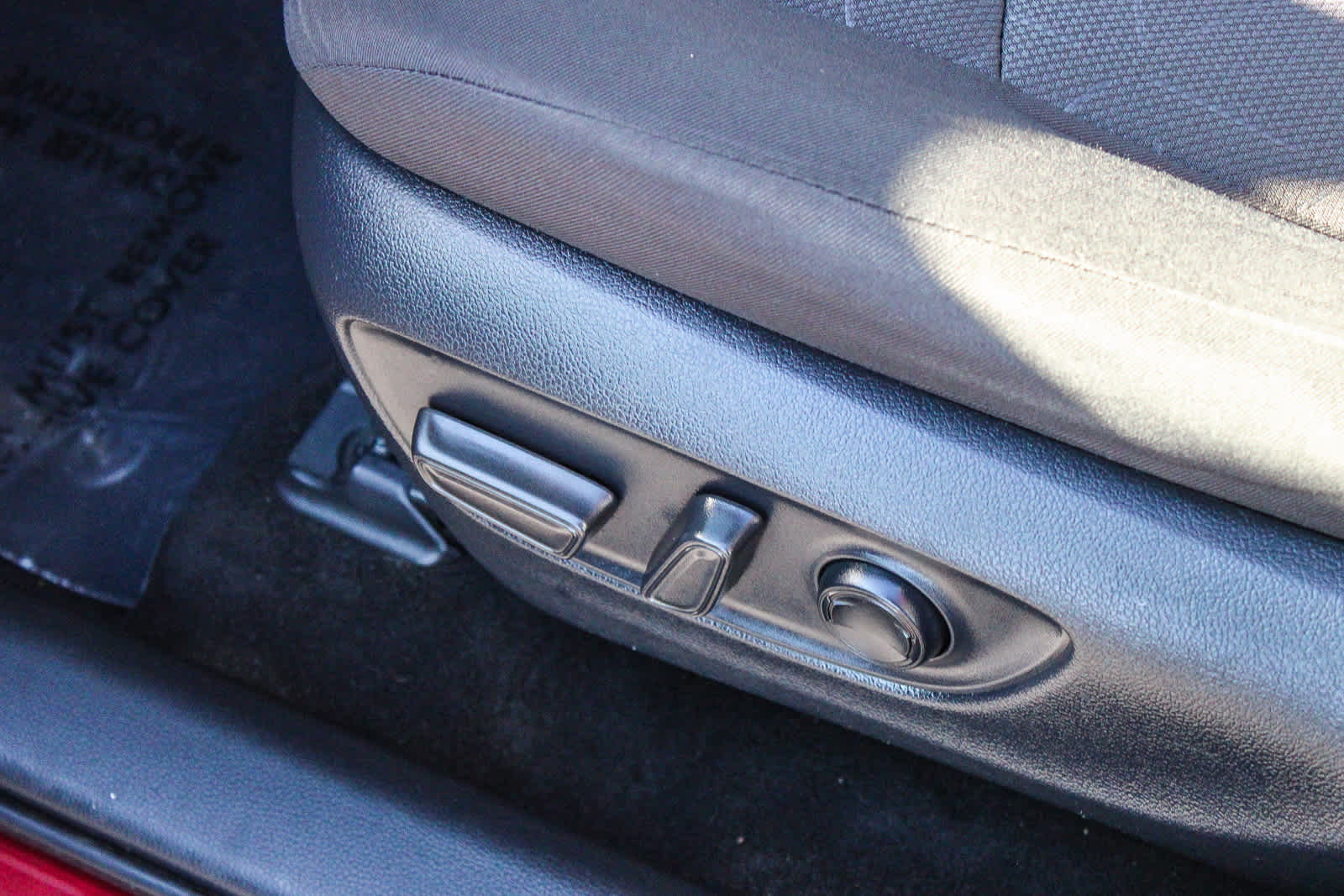 Thumbnail: 2021 Toyota RAV4 - 21