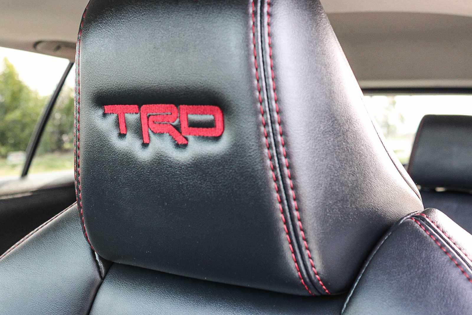 Thumbnail: 2021 Toyota RAV4 - 24