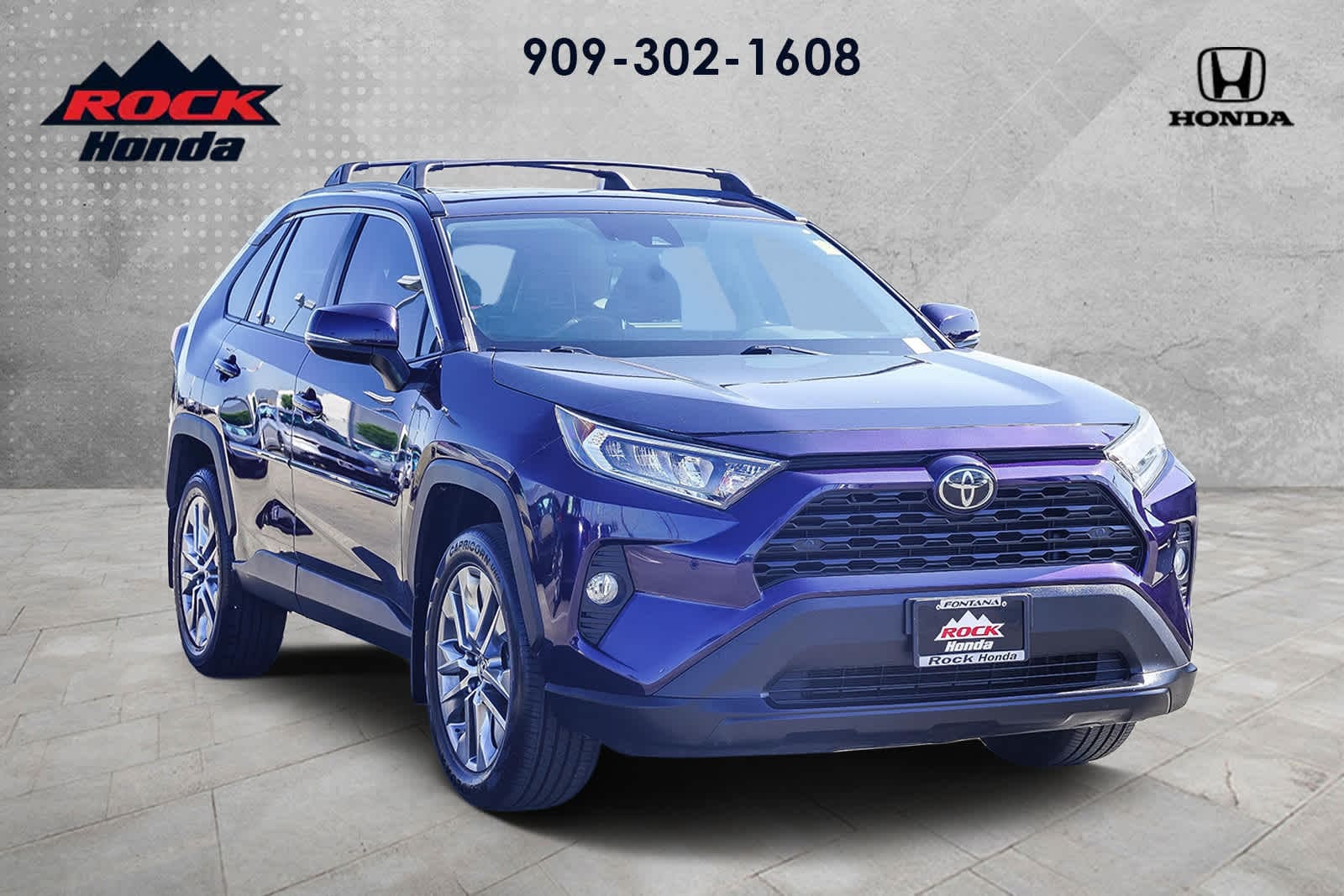 2019 Toyota RAV4 XLE Premium 3
