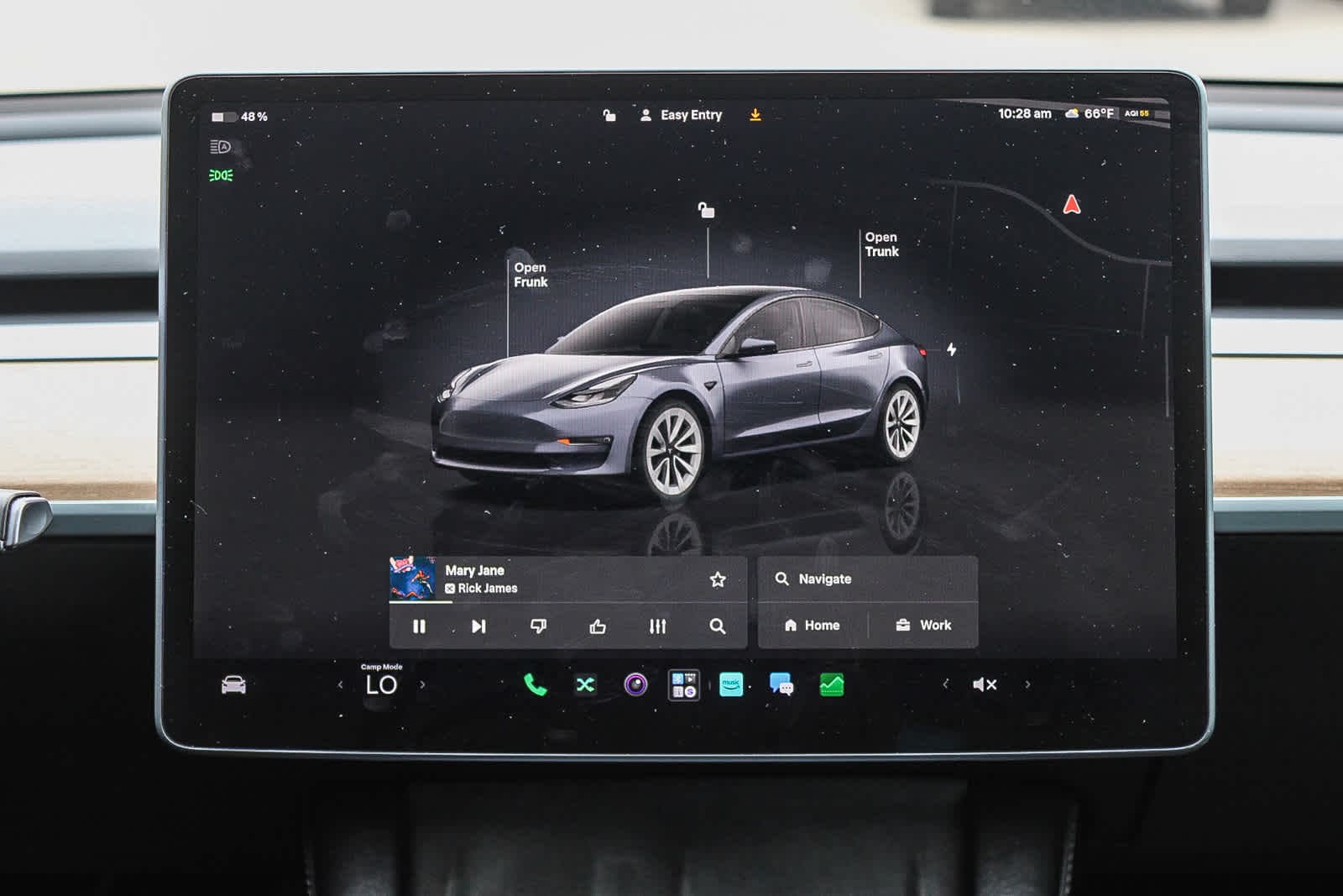 Thumbnail: 2022 Tesla Model 3 - 14