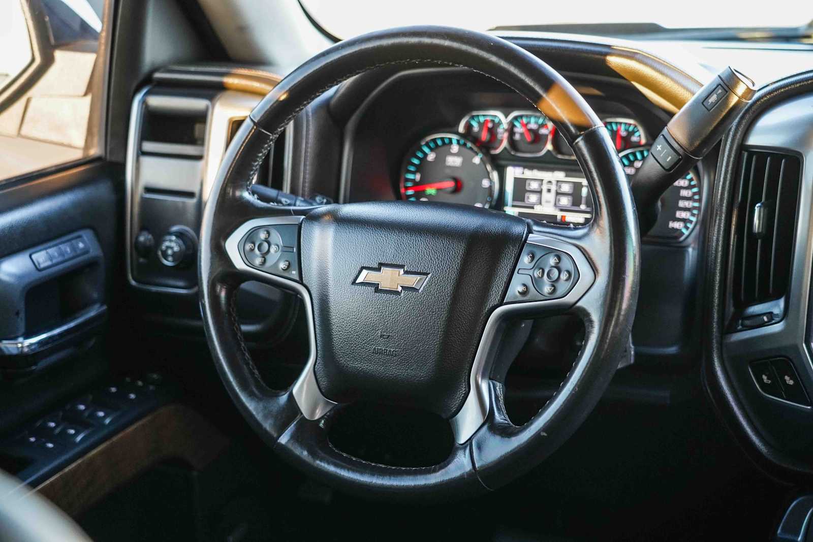 Thumbnail: 2016 Chevrolet Silverado 1500 - 15