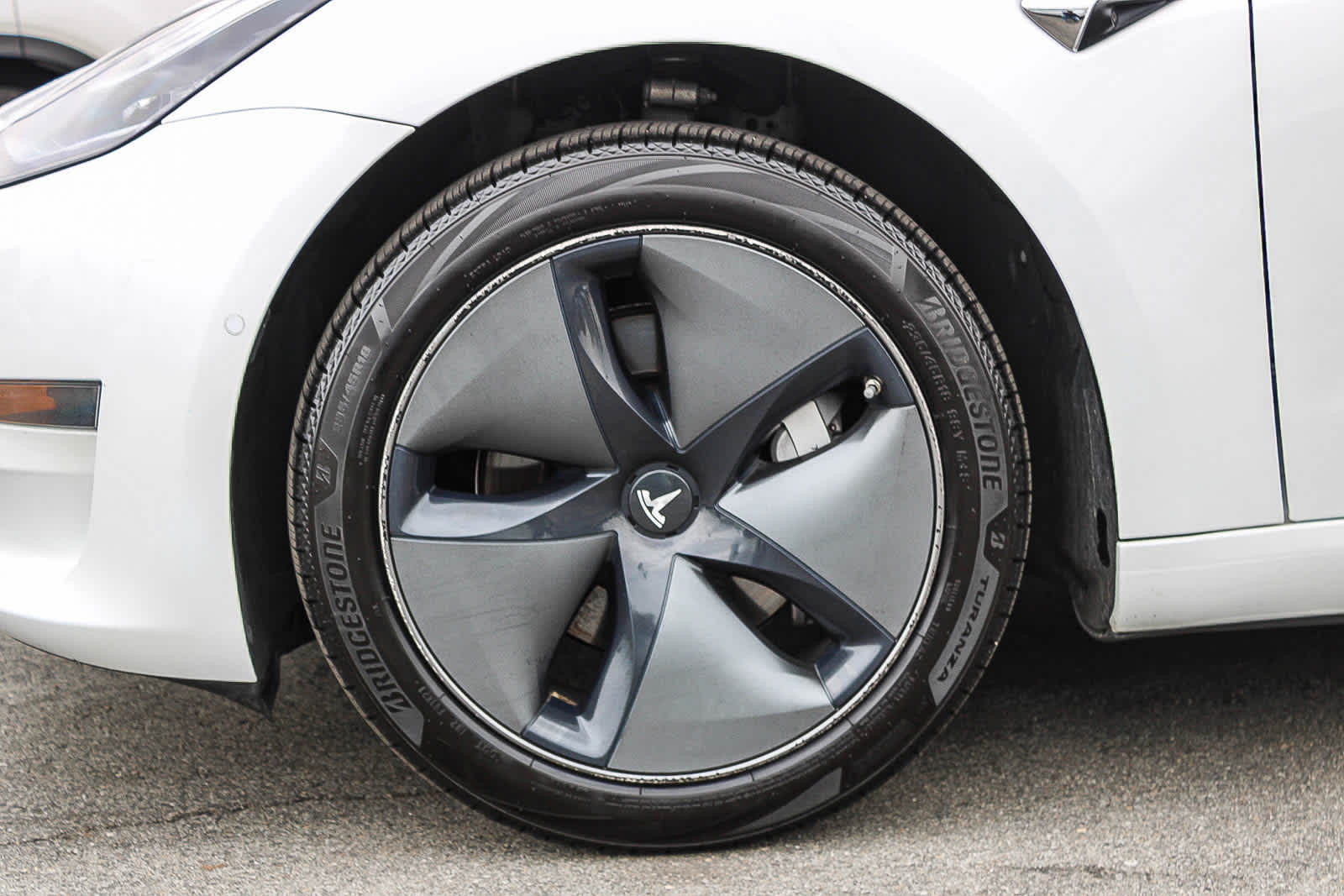 Thumbnail: 2020 Tesla Model 3 - 11