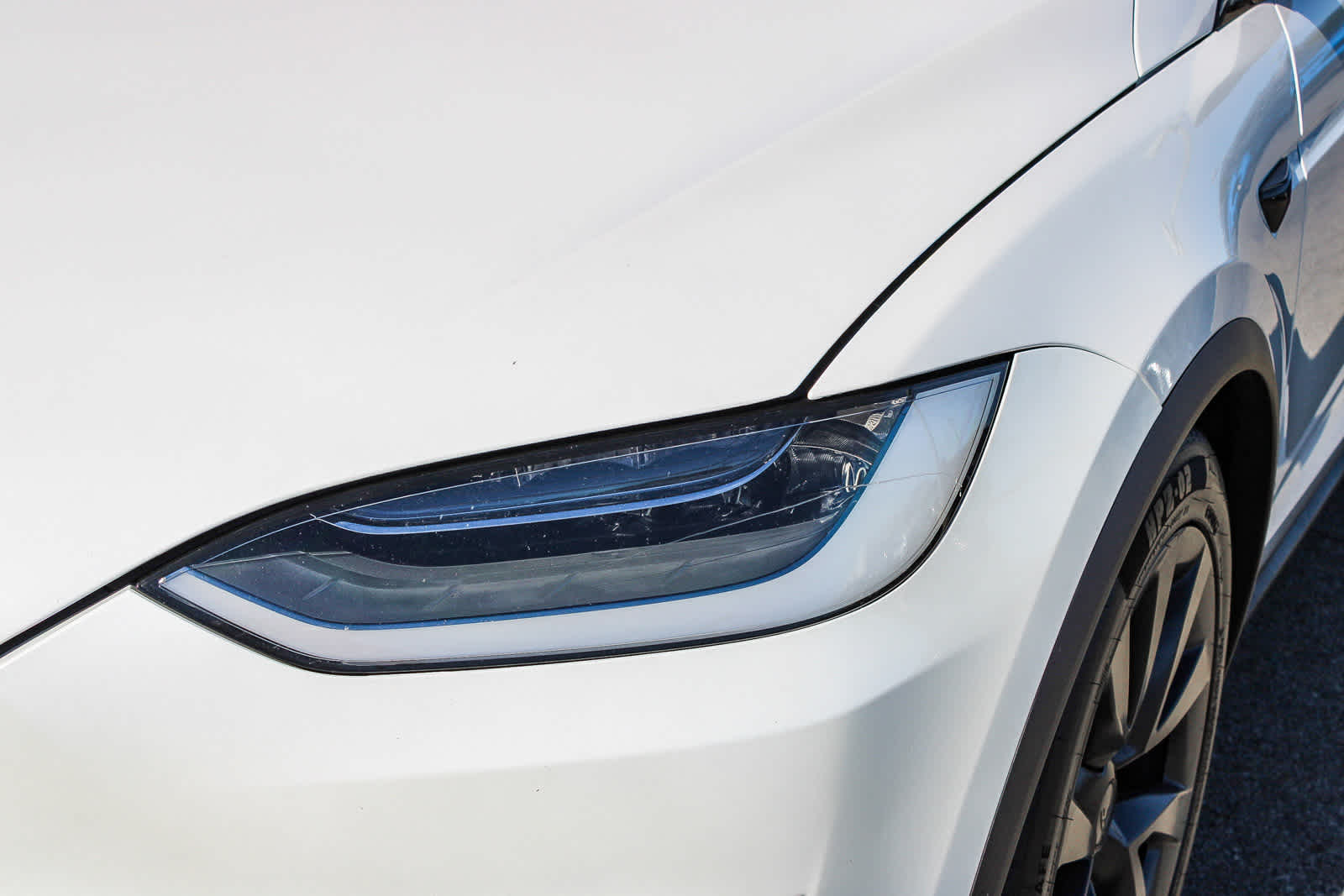 Thumbnail: 2022 Tesla Model X - 10