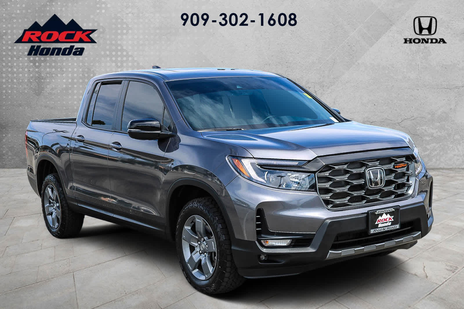2025 Honda Ridgeline TrailSport photo 2