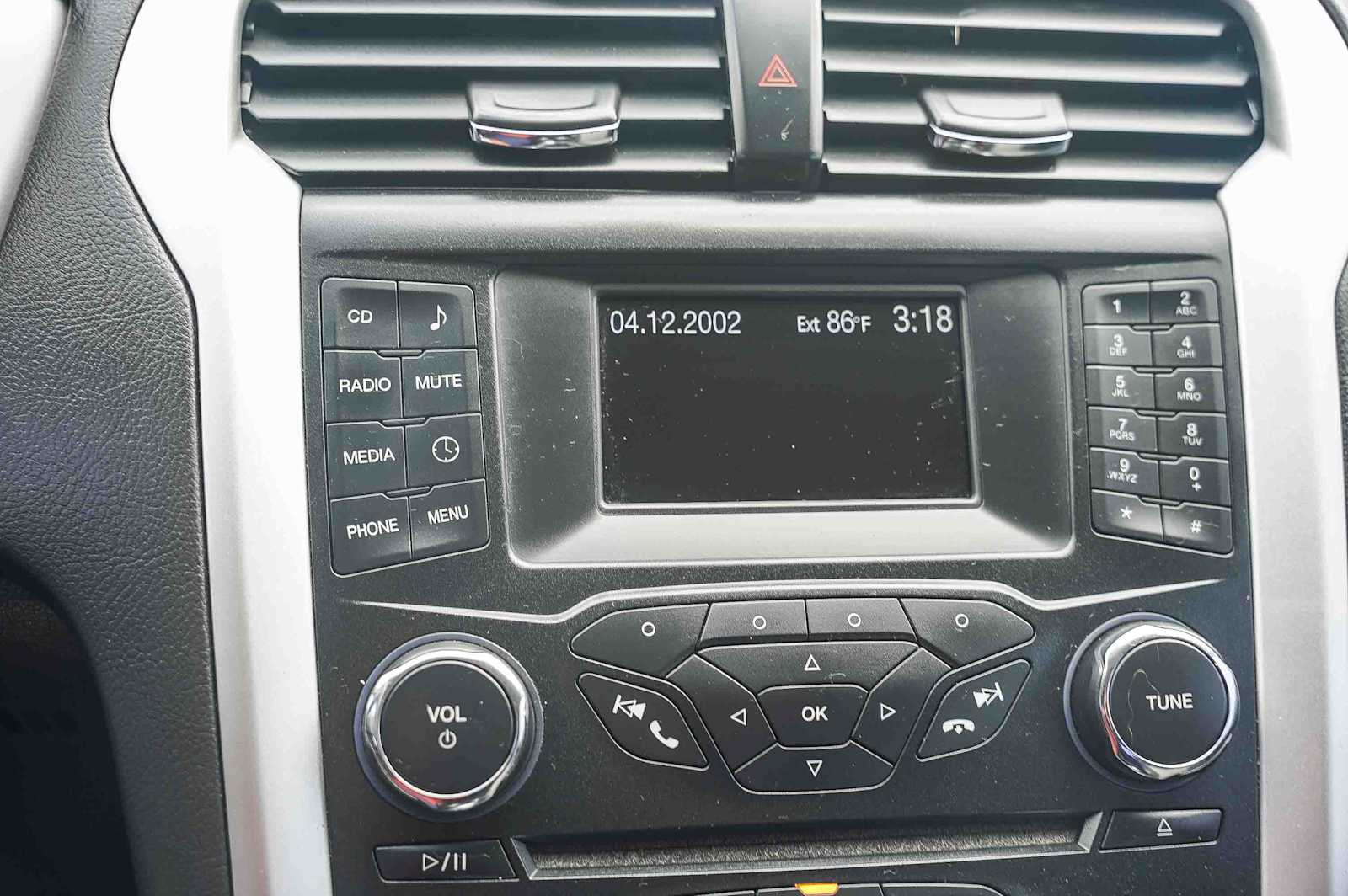 Thumbnail: 2014 Ford Fusion - 21