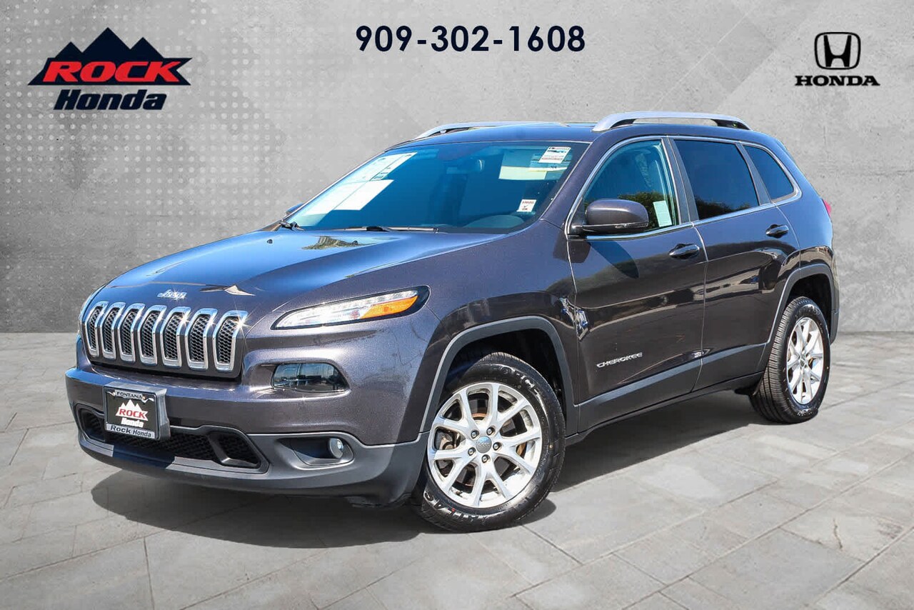 2016 Jeep Cherokee Latitude FWD — photo 1 of 24