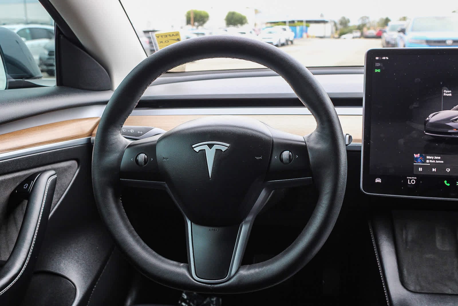 Thumbnail: 2022 Tesla Model 3 - 15