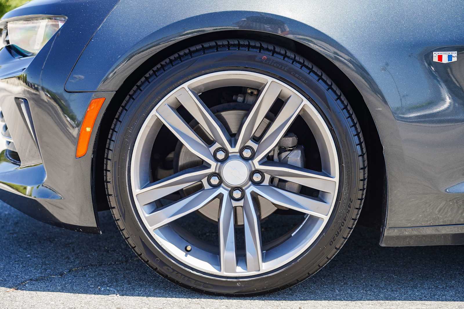 Thumbnail: 2018 Chevrolet Camaro - 10