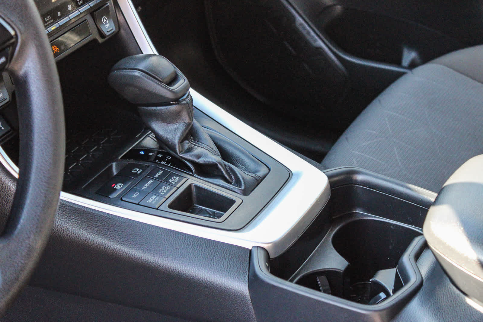 Thumbnail: 2021 Toyota RAV4 - 19