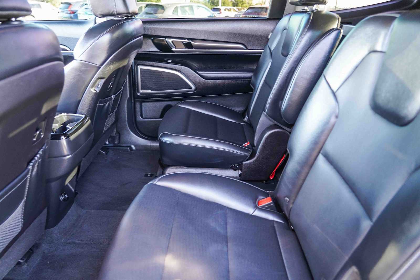 Thumbnail: 2023 Kia Telluride - 18