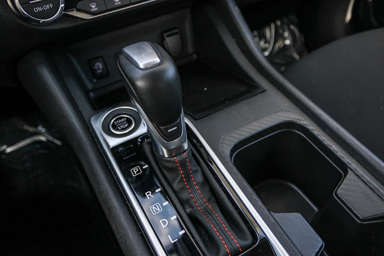 2025 Nissan Sentra SR - Photo 19