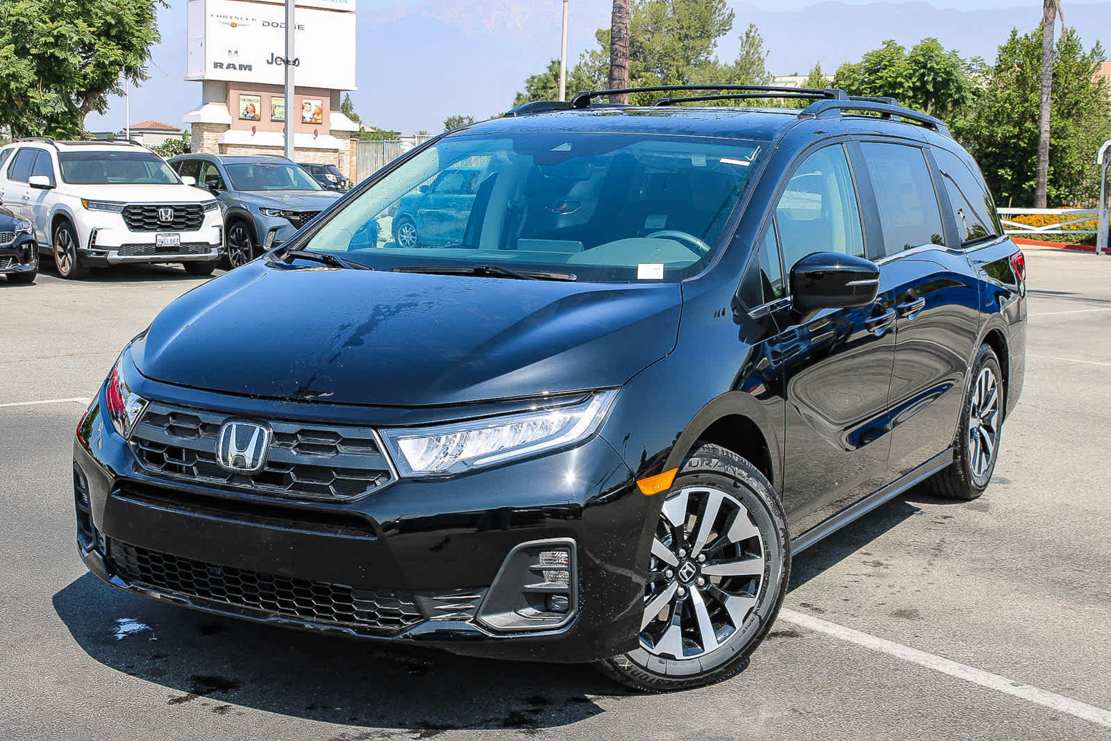 Thumbnail: 2026 Honda Odyssey - 1