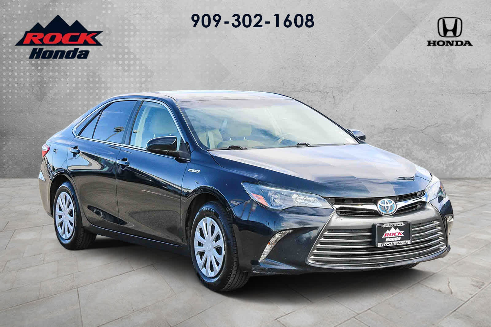 Thumbnail: 2015 Toyota Camry - 3