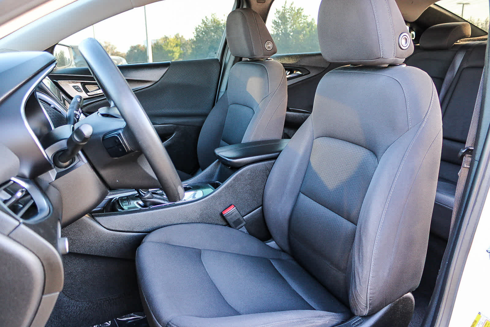 Thumbnail: 2019 Chevrolet Malibu - 17